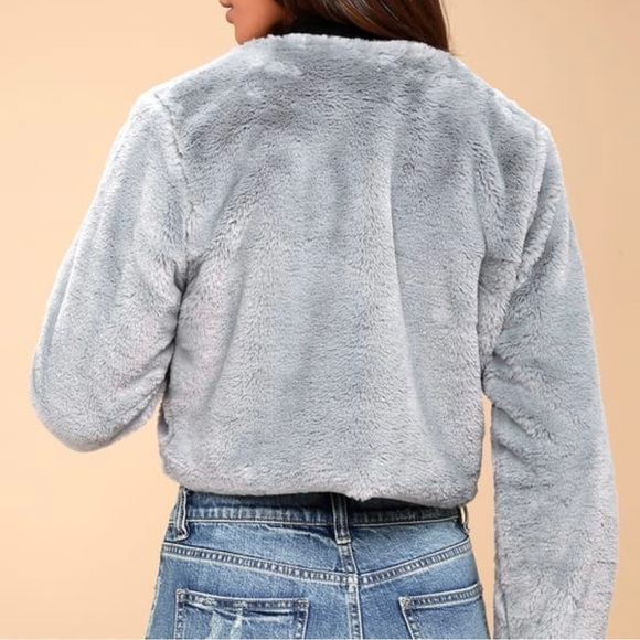 Wild Fable Light Gray Faux Fur Puffy Coat Jacket Size Small - Picture 8 of 14